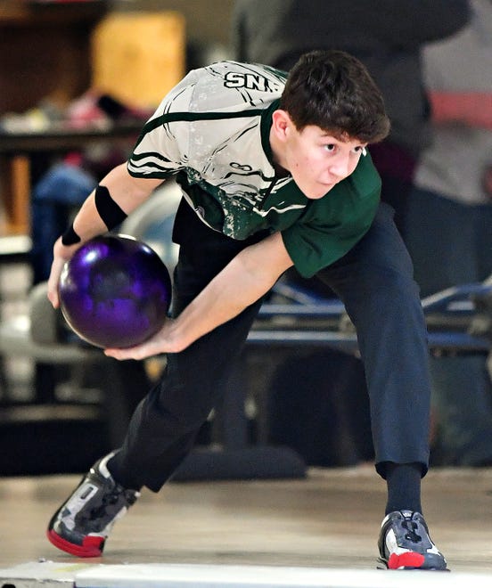 York Tech’s Mason Smith during bowling action against Dallastown at Lion Bowling Center in Red Lion, Tuesday, Jan. 9, 2024. (Dawn J. Sagert/The York Dispatch)