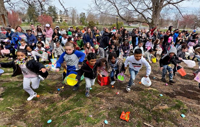Hundreds participate in the City of York’s 49th Annual Easter Egg Hunt at Kiwanis Lake in York City, Saturday, March 30, 2024. (Dawn J. Sagert/The York Dispatch)